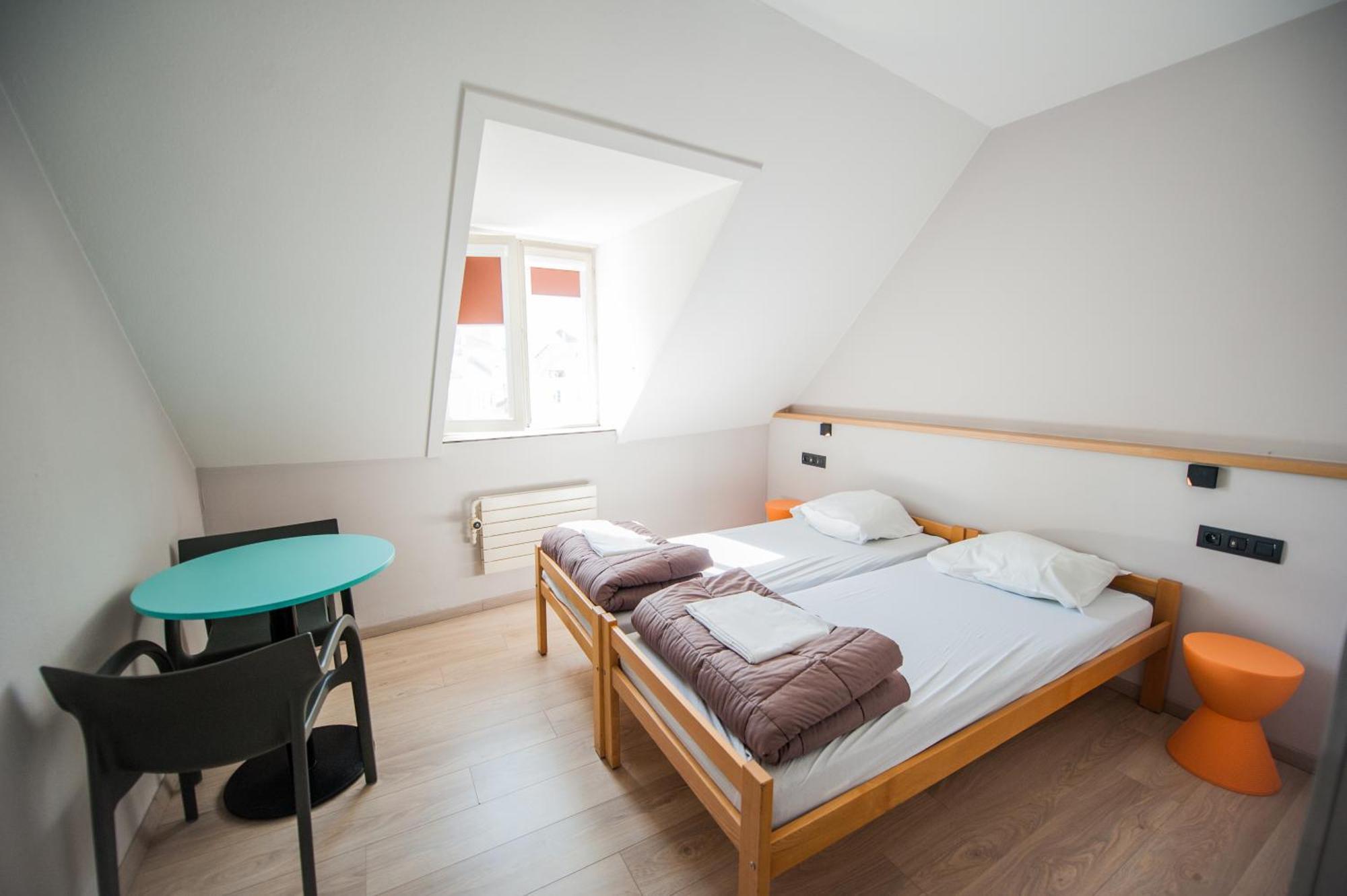 Twin Room,775857613:JPEG